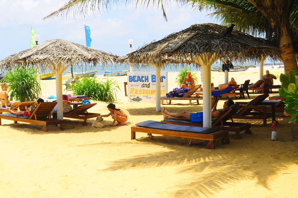 Lanka Beach Hotel Ettukala Luaran gambar