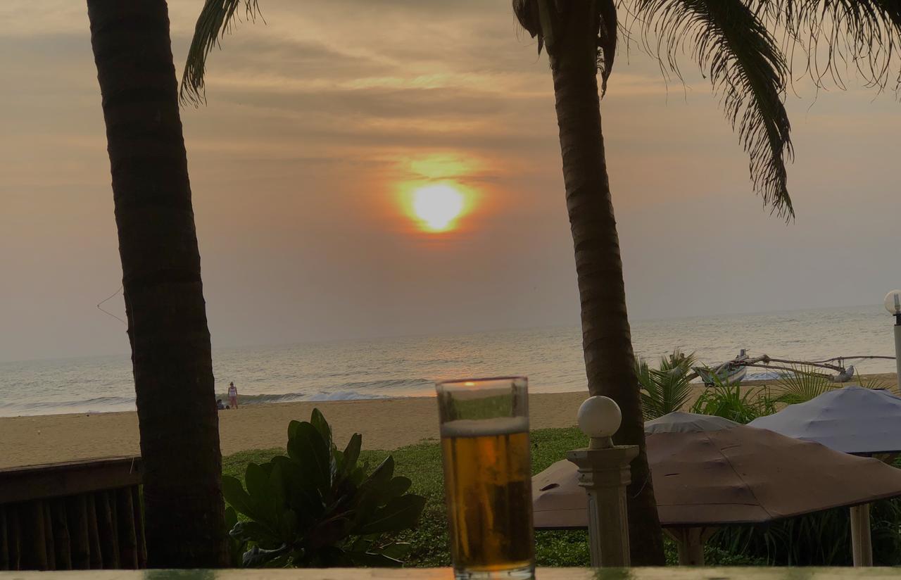 Lanka Beach Hotel Ettukala Luaran gambar