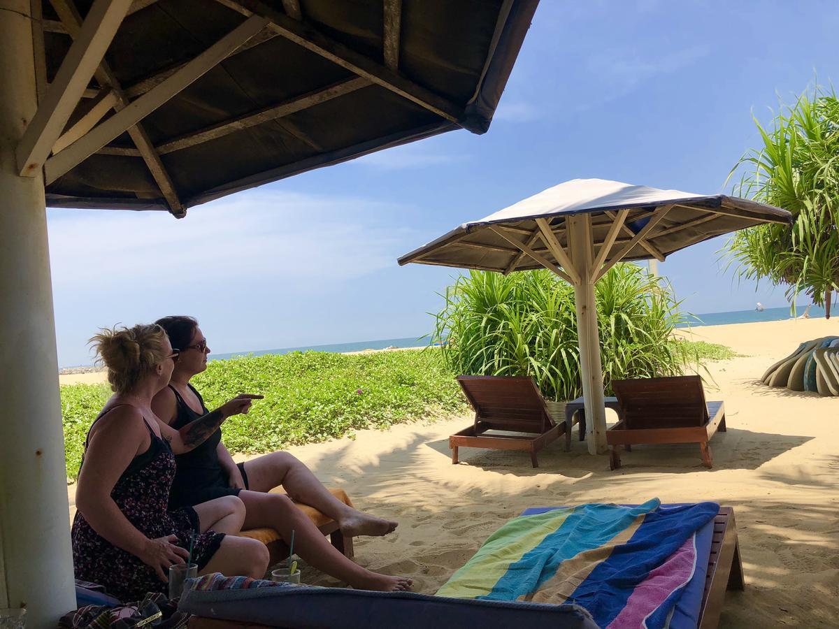 Lanka Beach Hotel Ettukala Luaran gambar
