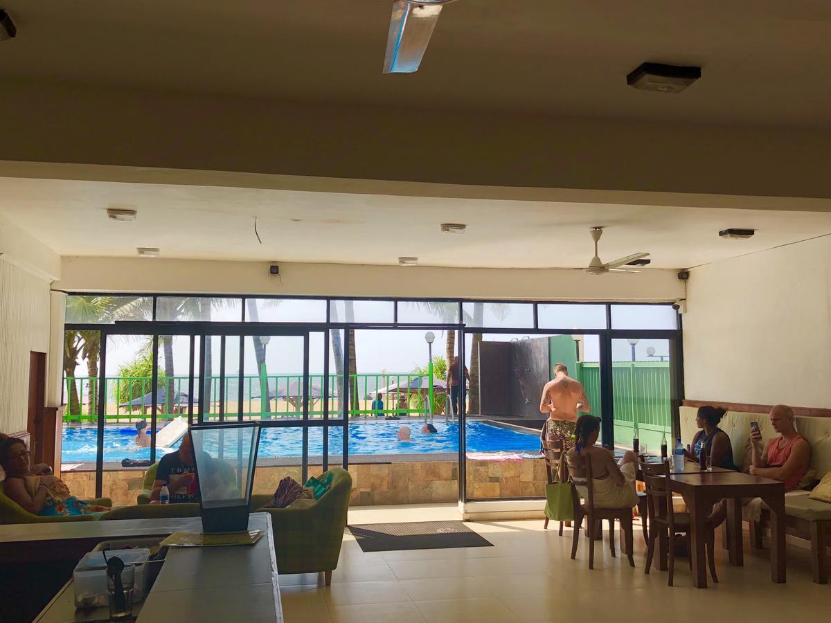Lanka Beach Hotel Ettukala Luaran gambar