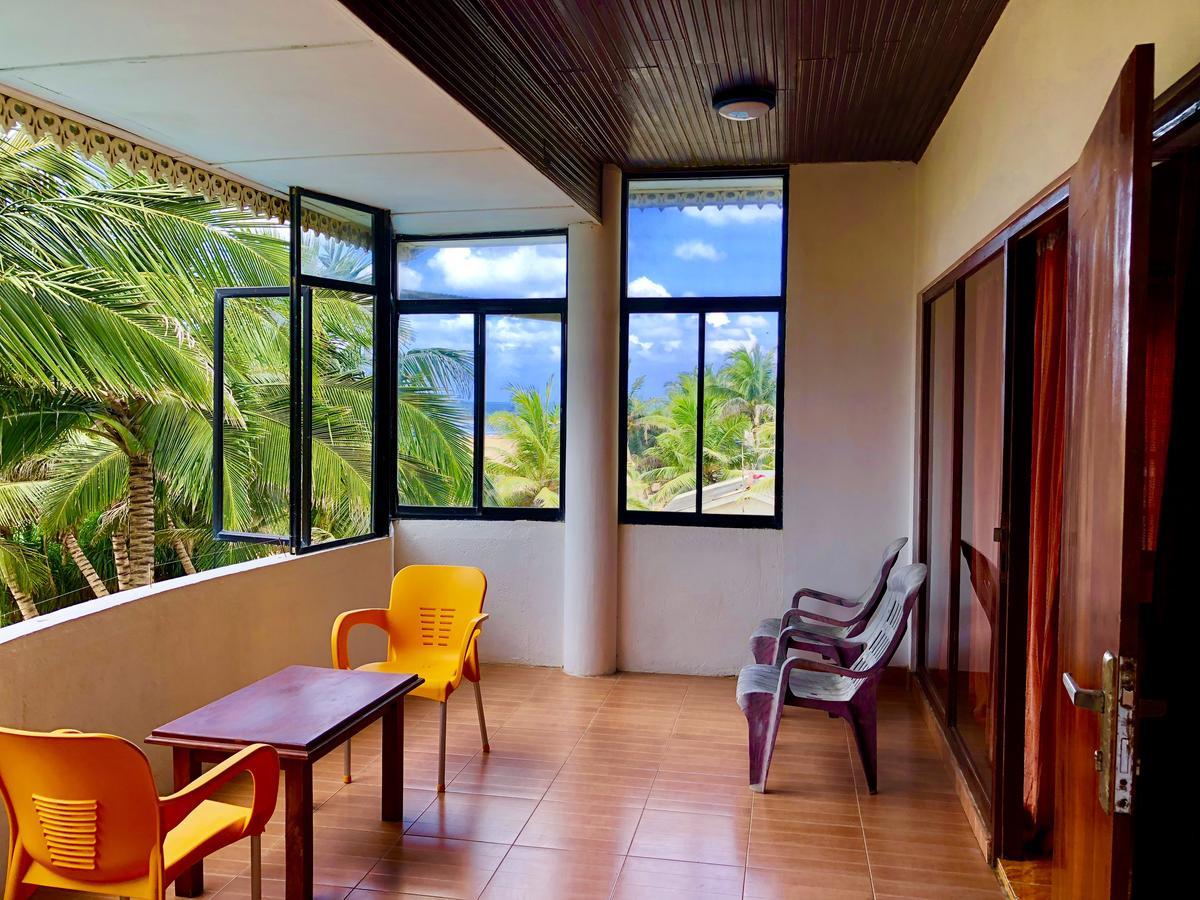 Lanka Beach Hotel Ettukala Luaran gambar