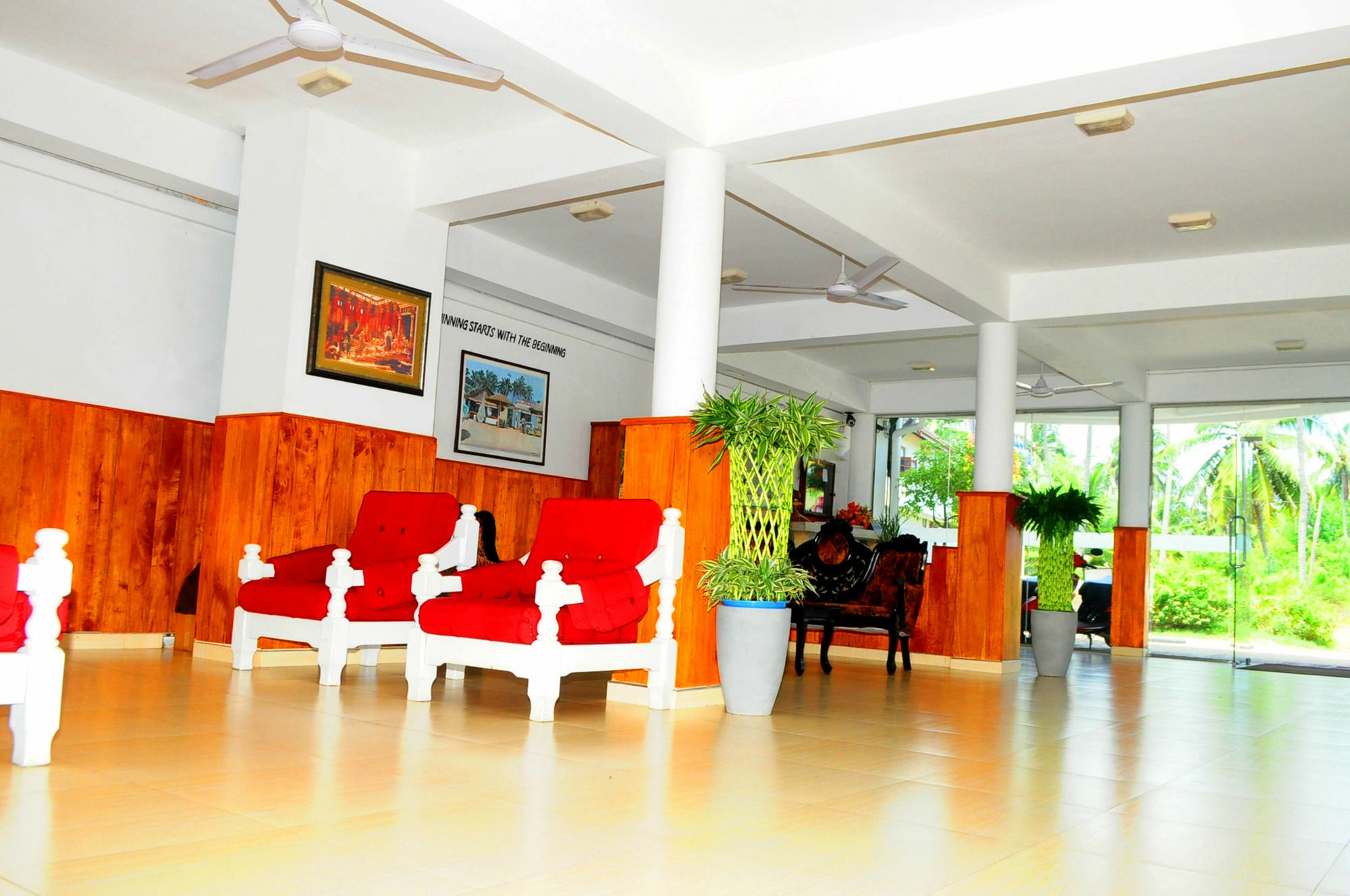 Lanka Beach Hotel Ettukala Luaran gambar